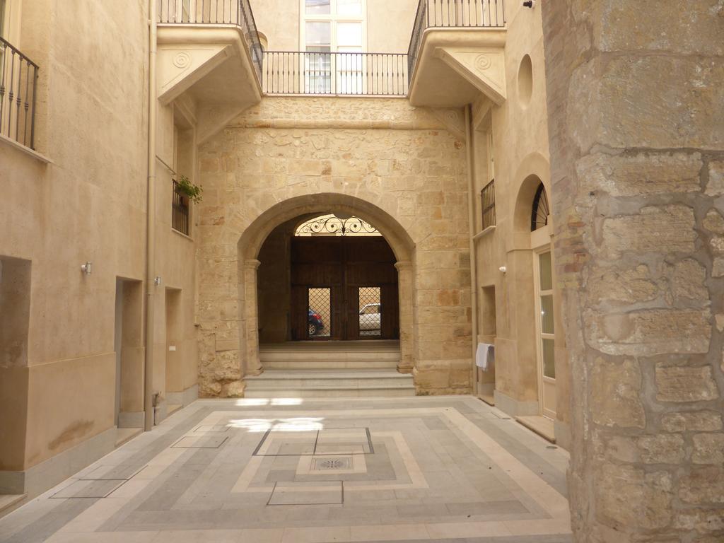 Appartamento In Palazzo Lampedusa باليرمو المظهر الخارجي الصورة